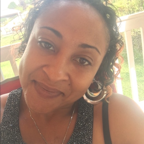 Meet your Posher, Arlena - Picture 3 of 8